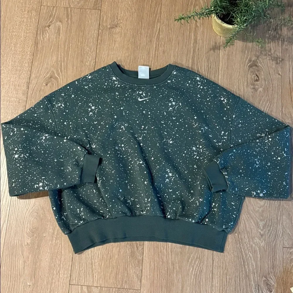 ((2 PIECE)) GIRLS XL SWEATSHIRT BUNDLE NIKE AND ATHLETA